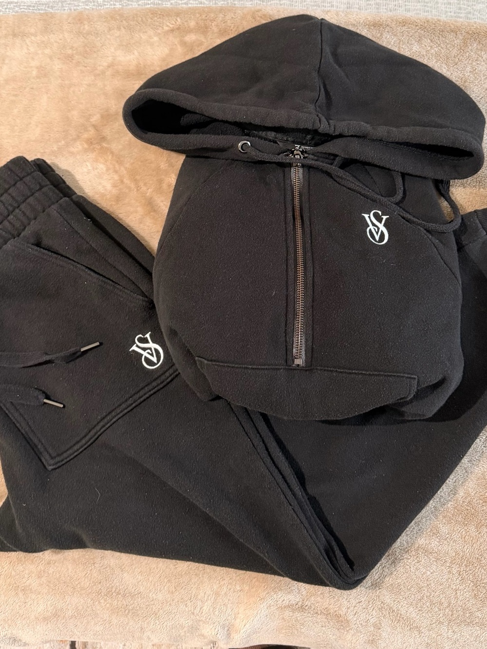 Victoria’s Secret 2 Piece Set Black Hoodie & Jogger Sweatpants Set Size S